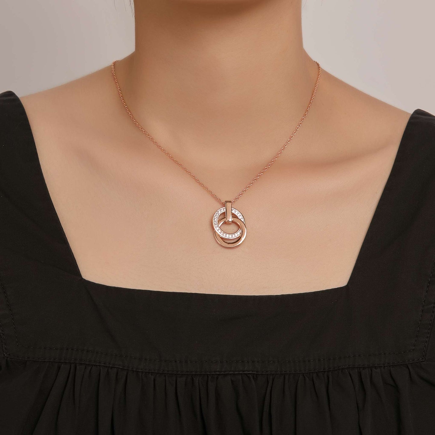 Kette mit Anhänger Circles, rotgold