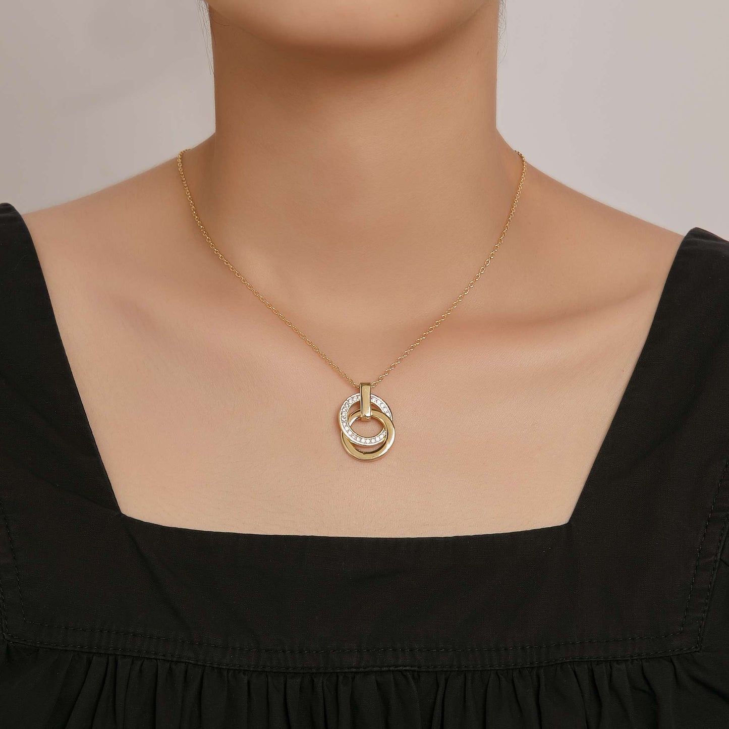 Kette mit Anhänger Circles, gold