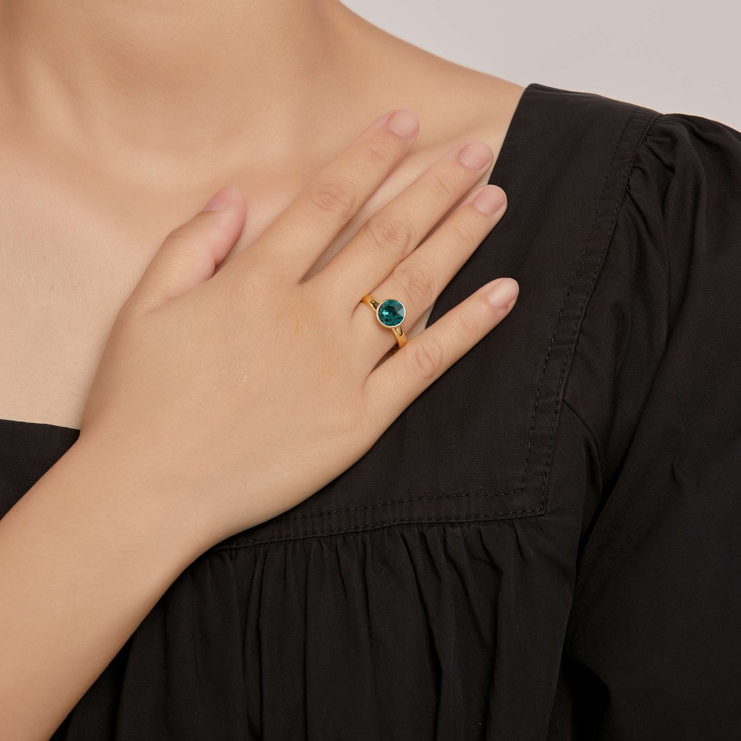 Ring Singular, gold grün